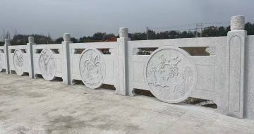 丽江芝麻白河道栏杆 石材栏杆