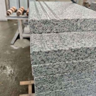 丽江芝麻白楼梯踏步