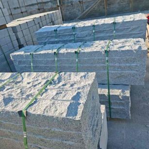 丽江芝麻白自然面整石 坐凳