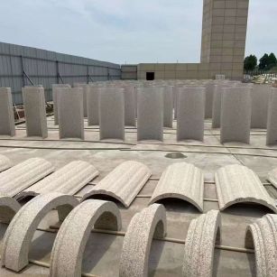 丽江黄金麻别墅柱皮 异形 线条定制