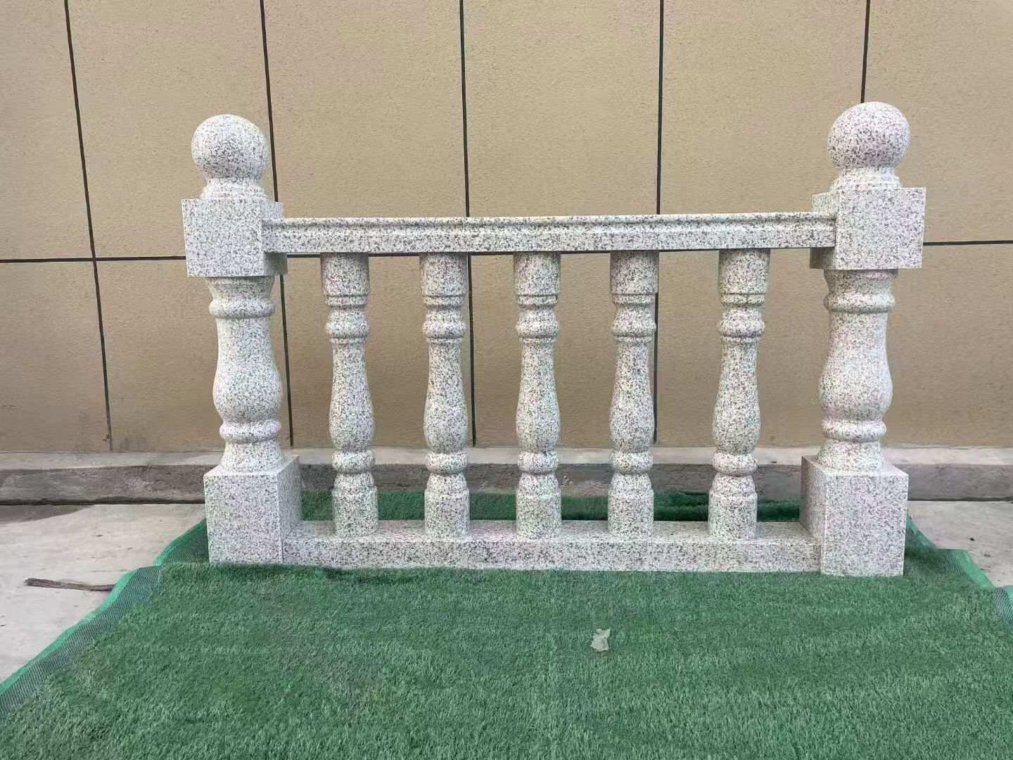 丽江芝麻白阳台栏杆 花岗岩栏杆