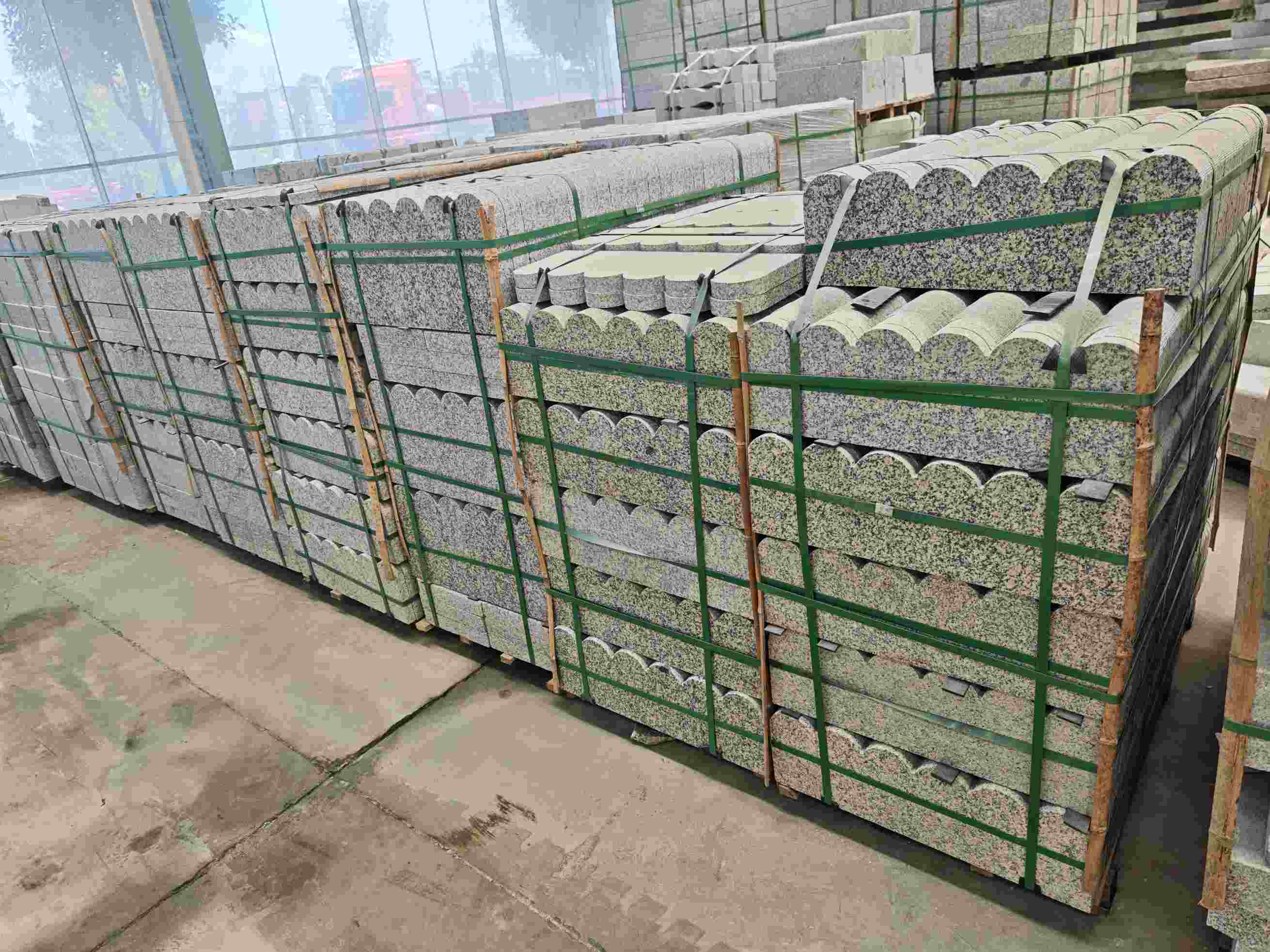 丽江芝麻白芙蓉白花边石