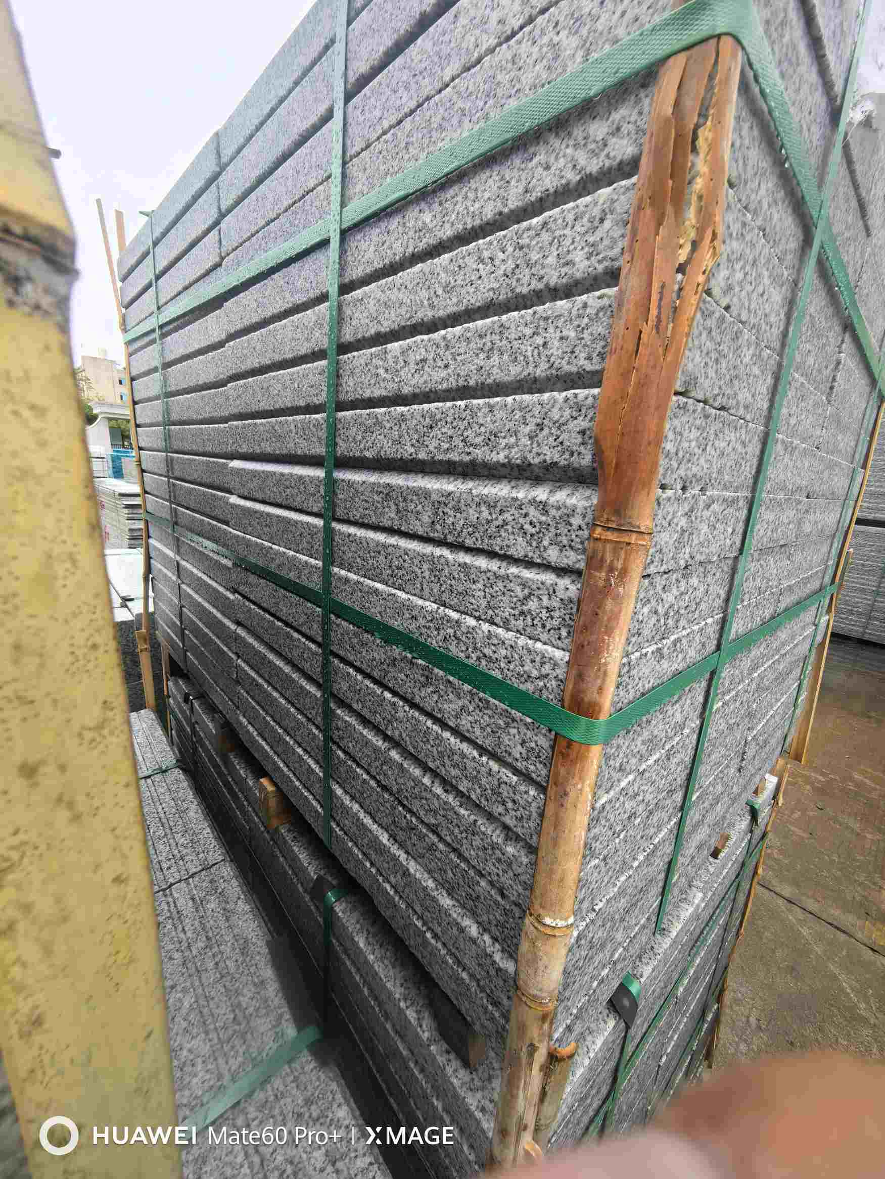 丽江芝麻白楼梯踏步室外