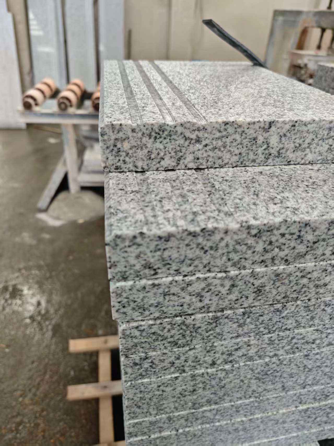 丽江芝麻白楼梯踏步